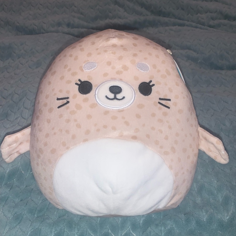 8 inch Lilou Squishmallow